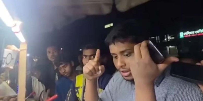 চাঁদা তুলতে আসলে খুঁটির সঙ্গে বেঁধে রাখবেন: হাসনাত